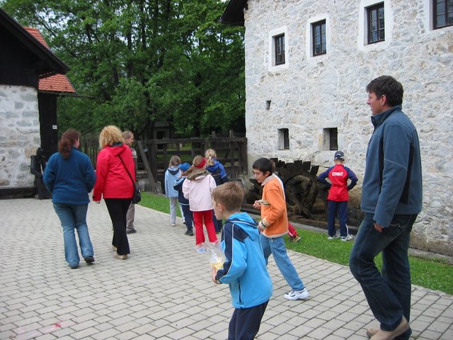 325_2585.JPG