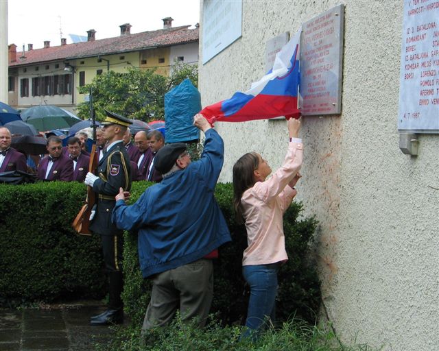 spominska plo��a
