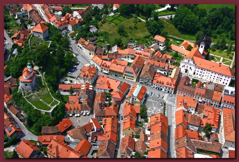 Sredi��e Kamnika