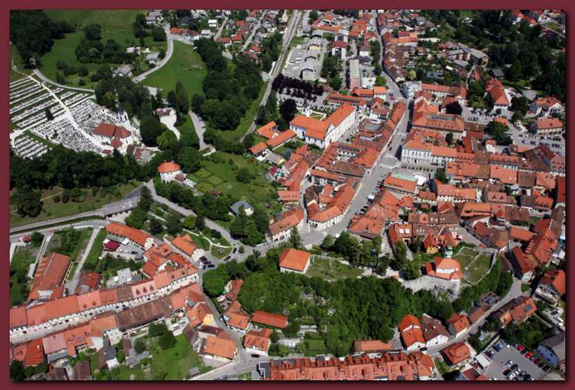 Sredi��e Kamnika