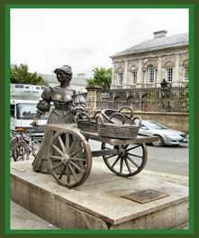 Molly Malone Statue