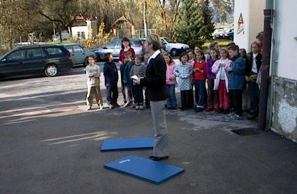 No, pa za�nimo! Pozdrav vodje podru�nice Krtina.