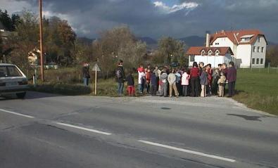 Ogled ene izmed nevarnih točk na naši poti v šolo.