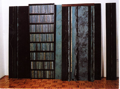 �arko Vrezec, Dom� I., 1998, akril, barvni svin�nik na platnu, lesu