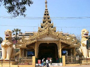 Bago: Vhod v pagodo Shymodo