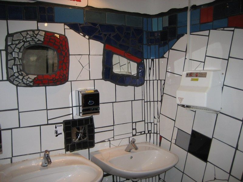 Image 4 of 12  -  74 kB