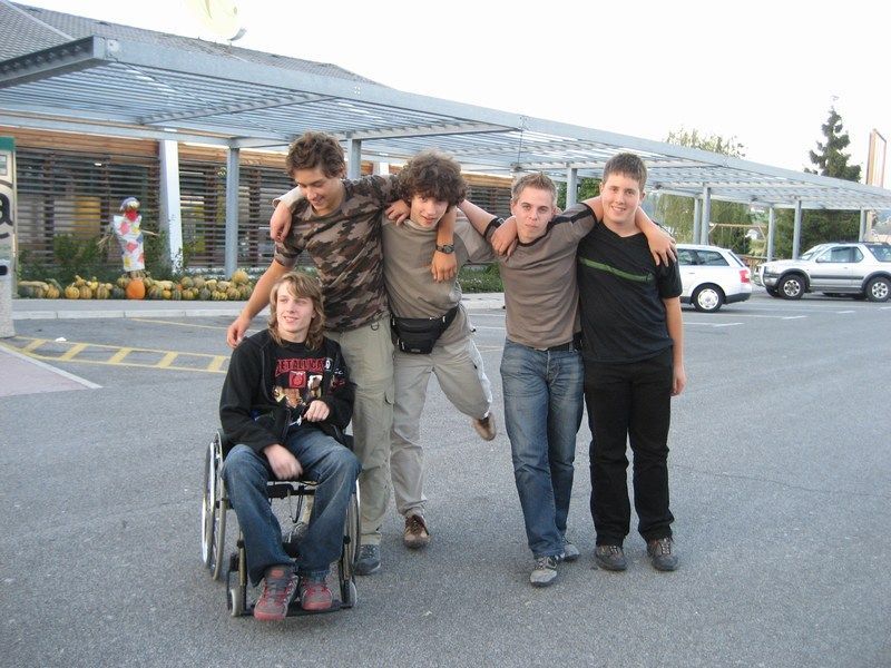 Image 9 of 12  -  105 kB