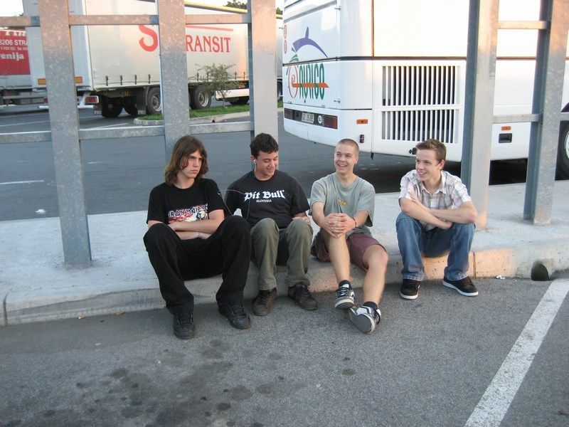 Image 10 of 12  -  101 kB