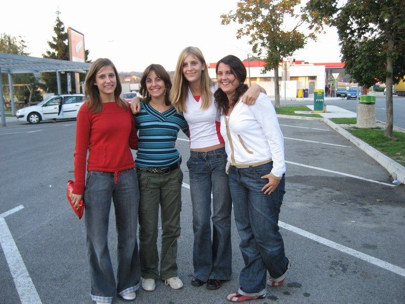 Image 11 of 12  -  107 kB