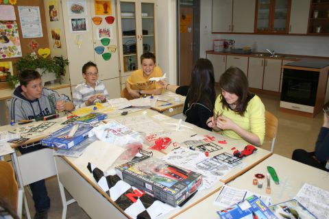 Image 16 of 18  -  57 kB