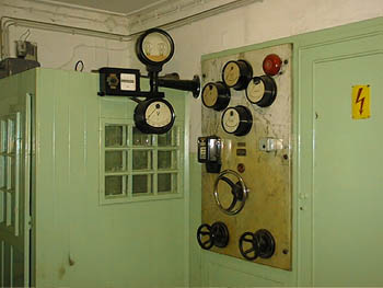 HC_kom_tab.jpg (24285 bytes)