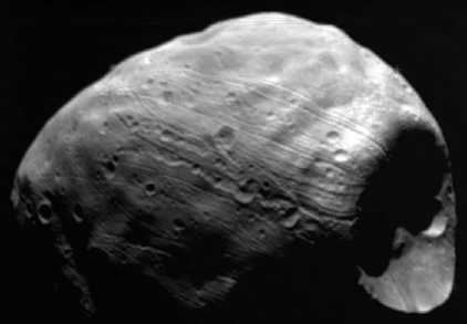 phobos.jpg (8840 bytes)