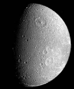 dione.jpg (15421 bytes)