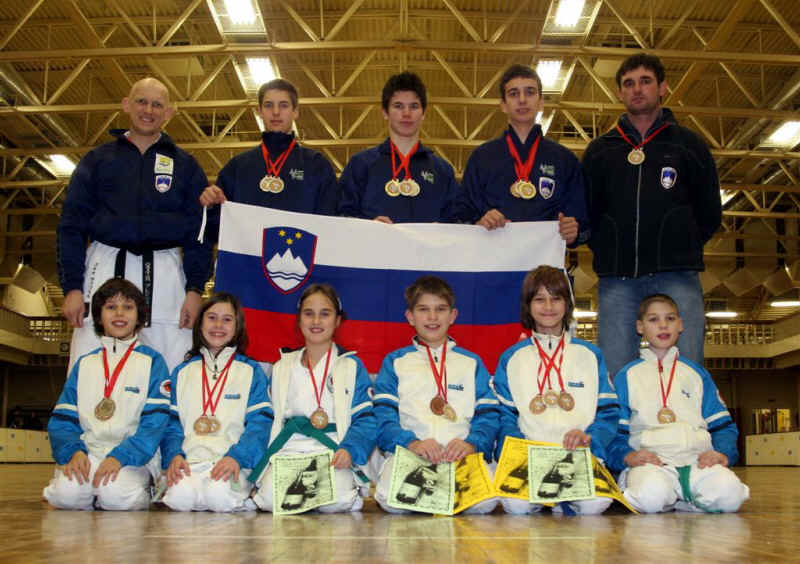 madz_0058.jpg (190609 bytes)