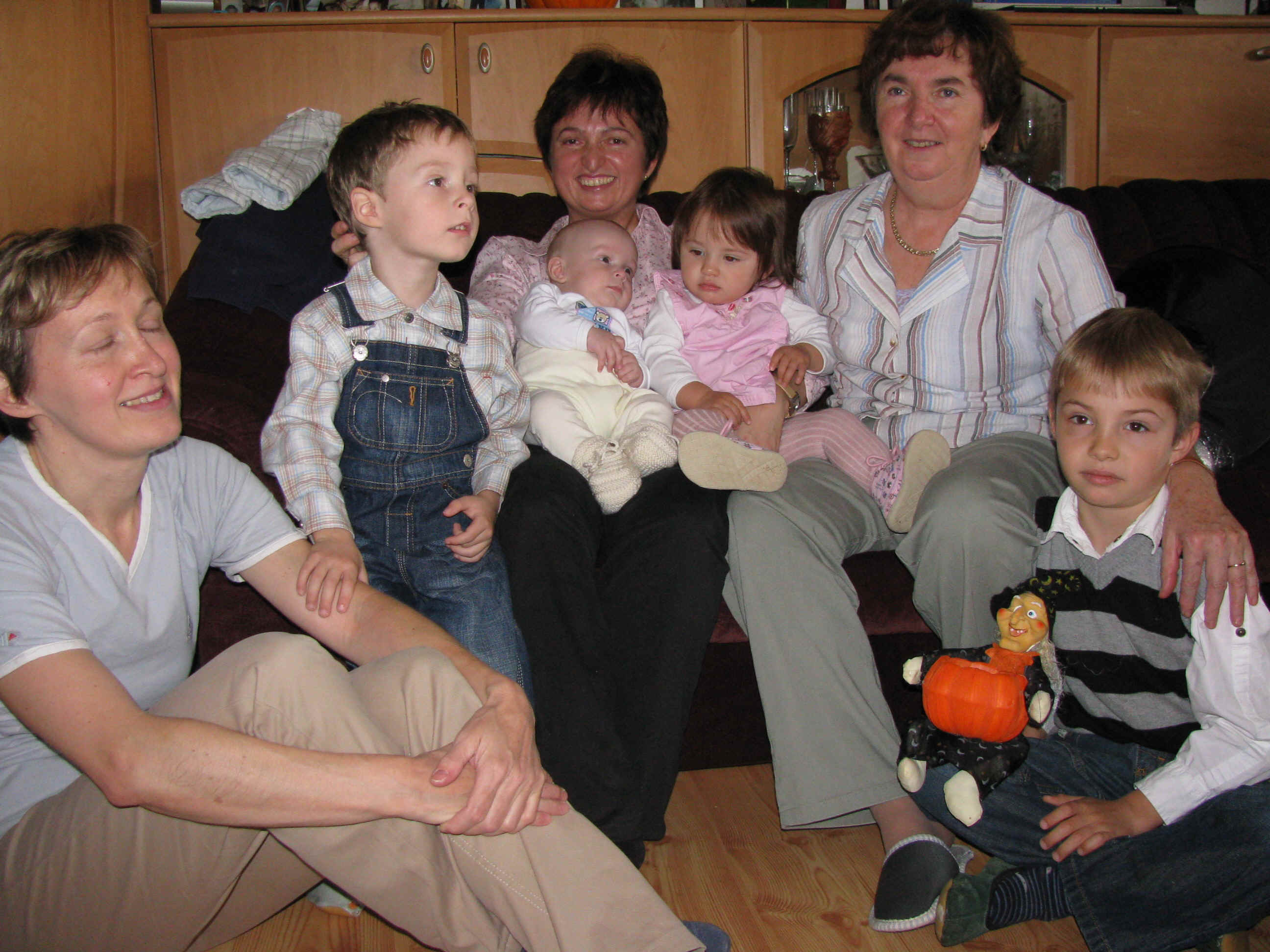 necaki.jpg (1386249 bytes)