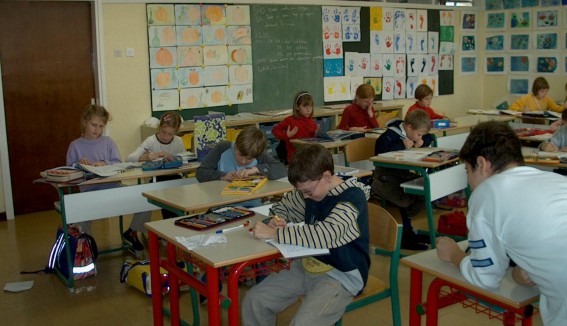 anzenal.jpg (59466 bytes)