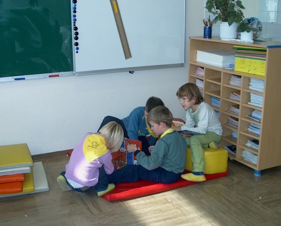 blaz.jpg (59581 bytes)