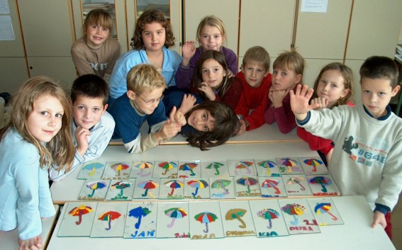 deznuc.jpg (67119 bytes)