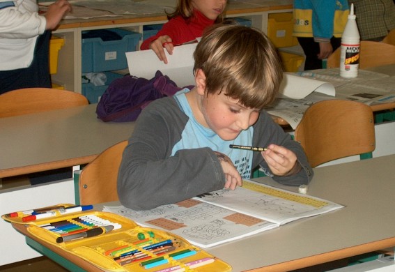 dnaleks.jpg (63368 bytes)