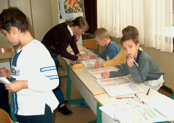 dnluc.jpg (60882 bytes)