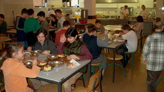 kosilo.jpg (26716 bytes)