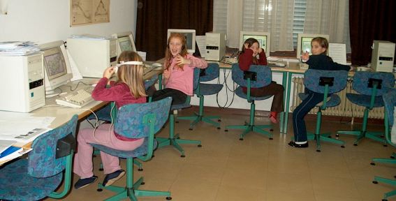 kroz1.jpg (33055 bytes)