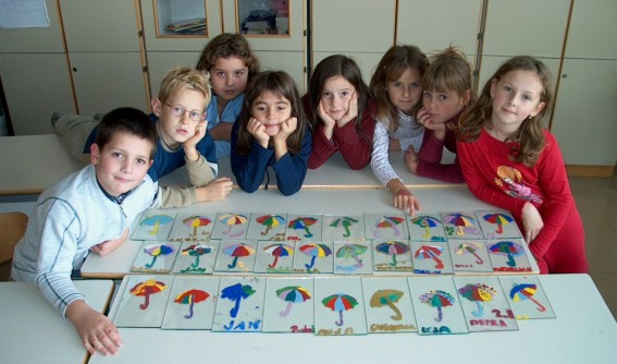 ucdez.jpg (58574 bytes)