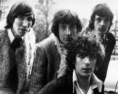 PinkFloyd_cr_KeystoneFeatures_1967.jpg