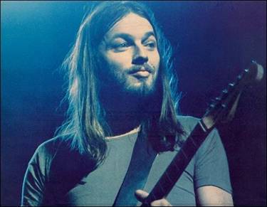 http://images5.fanpop.com/image/photos/25900000/dave-david-gilmour-25948679-500-388.jpg