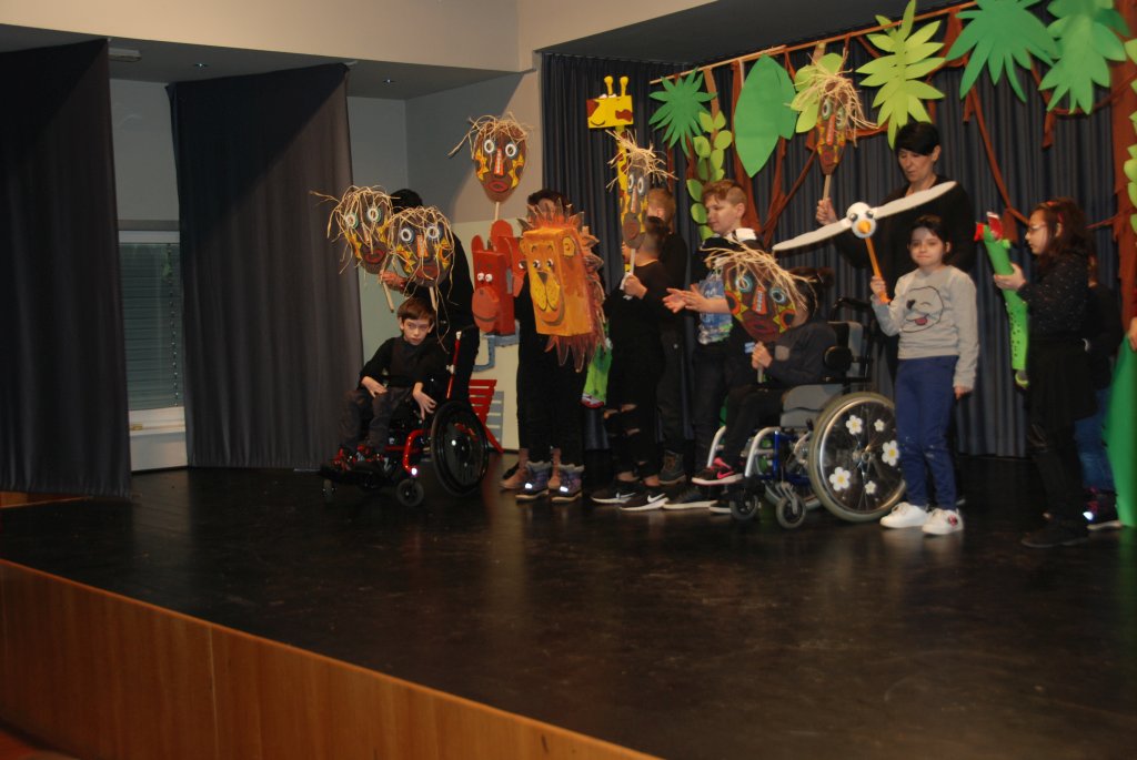 Obmocno srevanje Lutkovnih skupin 023