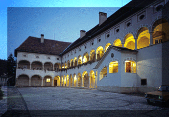 grofija.gif (69265 bytes)