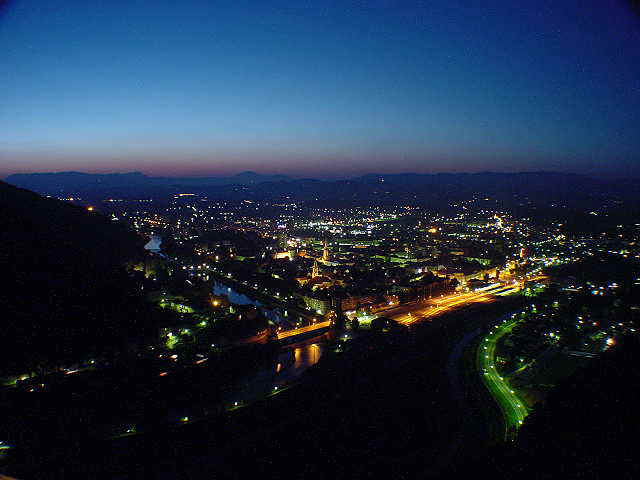 nocnoCelje.JPG (33026 bytes)