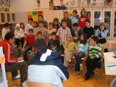 v pogovoru z novinarjem