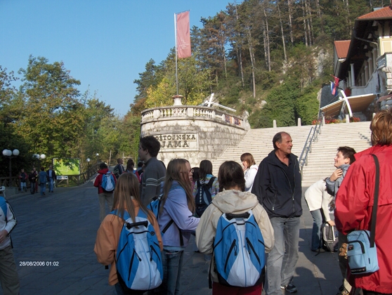 Klikni za naslednjo fotografijo