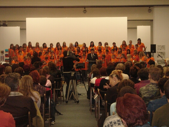 Klikni za naslednjo fotografijo