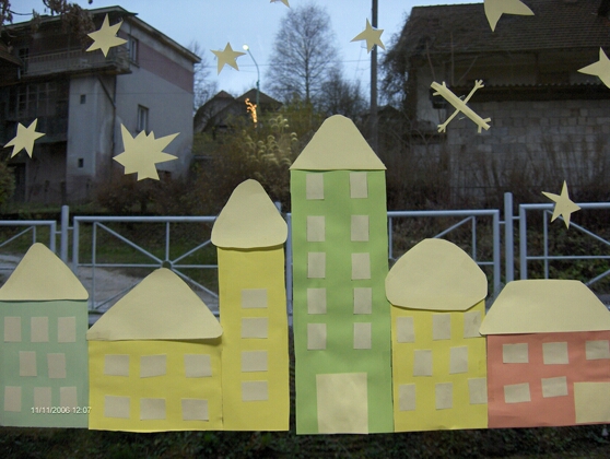 Klikni za naslednjo fotografijo