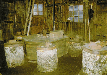 vigenjc.GIF (85602 bytes)