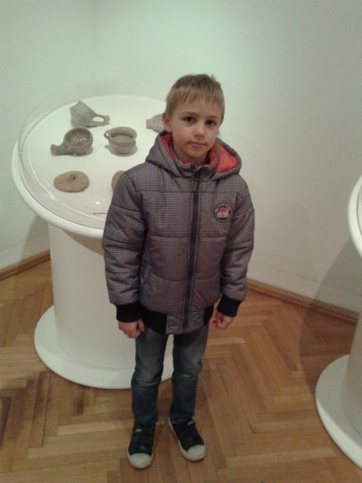 1.a razred na obisku v Pokrajinskem muzeju