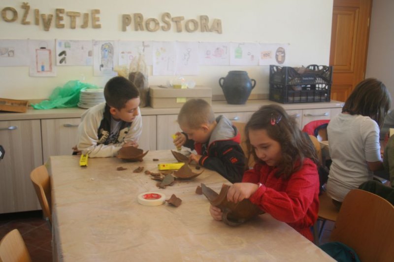 Postali smo \"mladi arheologi\"