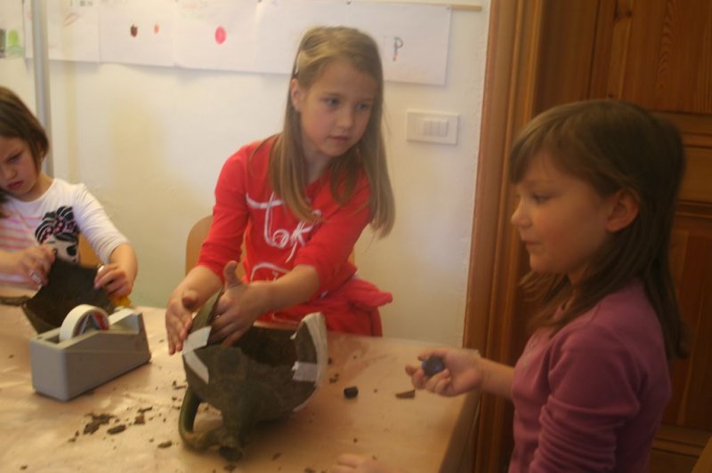 Postali smo \"mladi arheologi\"