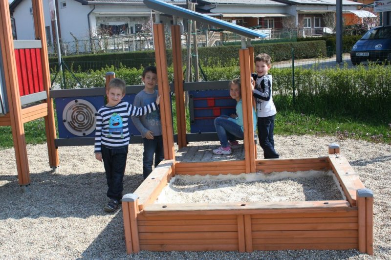 Obisk pri sošolki Anemarie