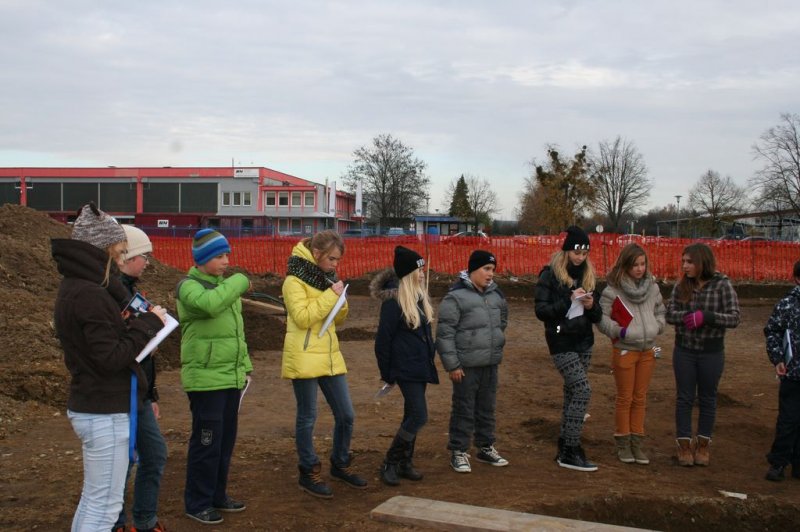 Ogled arheološkega izkopavanja