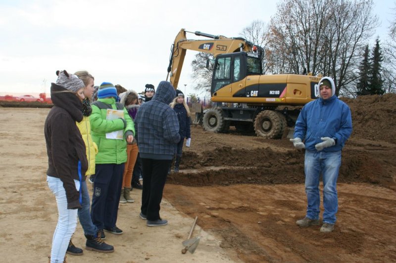 Ogled arheološkega izkopavanja