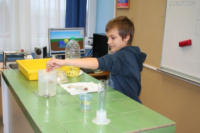 Bili smo v kemijski učilnici