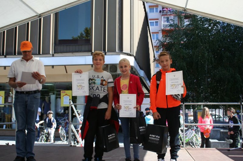 Dan brez avtomobila 2015