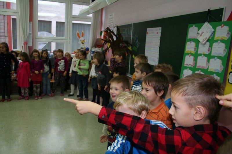 Pestro dopoldne v 1.b razredu