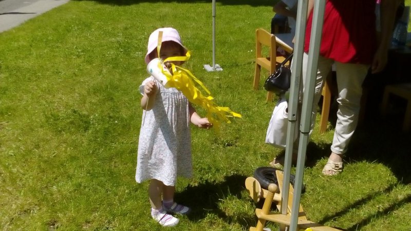 Družinski piknik v mestnem parku