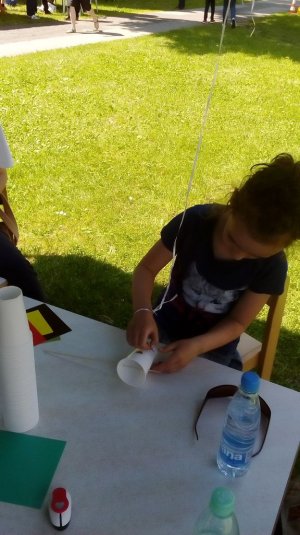 Družinski piknik v mestnem parku