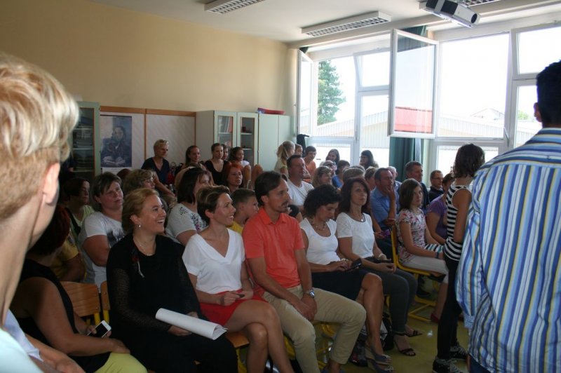 English in Action - poročilo