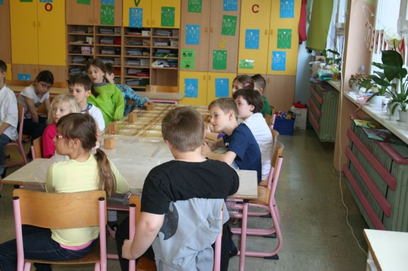 Kajina babica na obisku